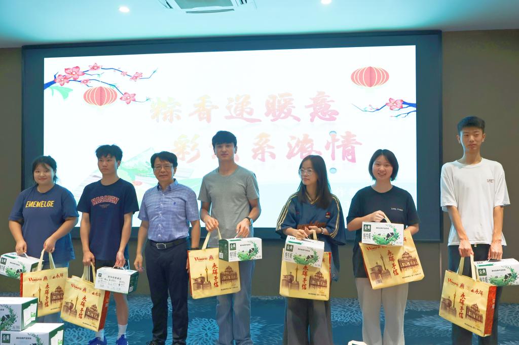 404D10517000D3CA6DECFB3B5A9_5949A3CA_16E69