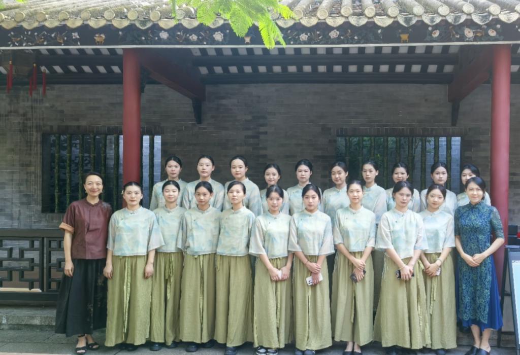 4488FD12C375B936CA1CAD59ABD_C2F4B5E3_1865E