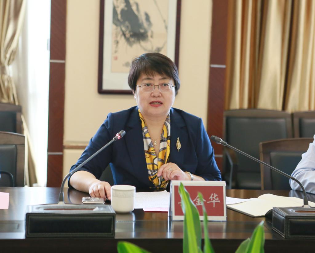 D908065B2BE9186615A9BF4D08F_54F5E595_132E9