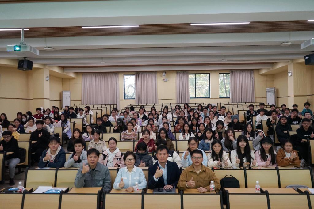 1A8367CA5D6A4872BE0AFEF012D_E09B18D1_1B3A1