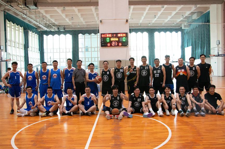 4F8B005DBF7535B3B2D77EA310B_93220AA4_1A19A