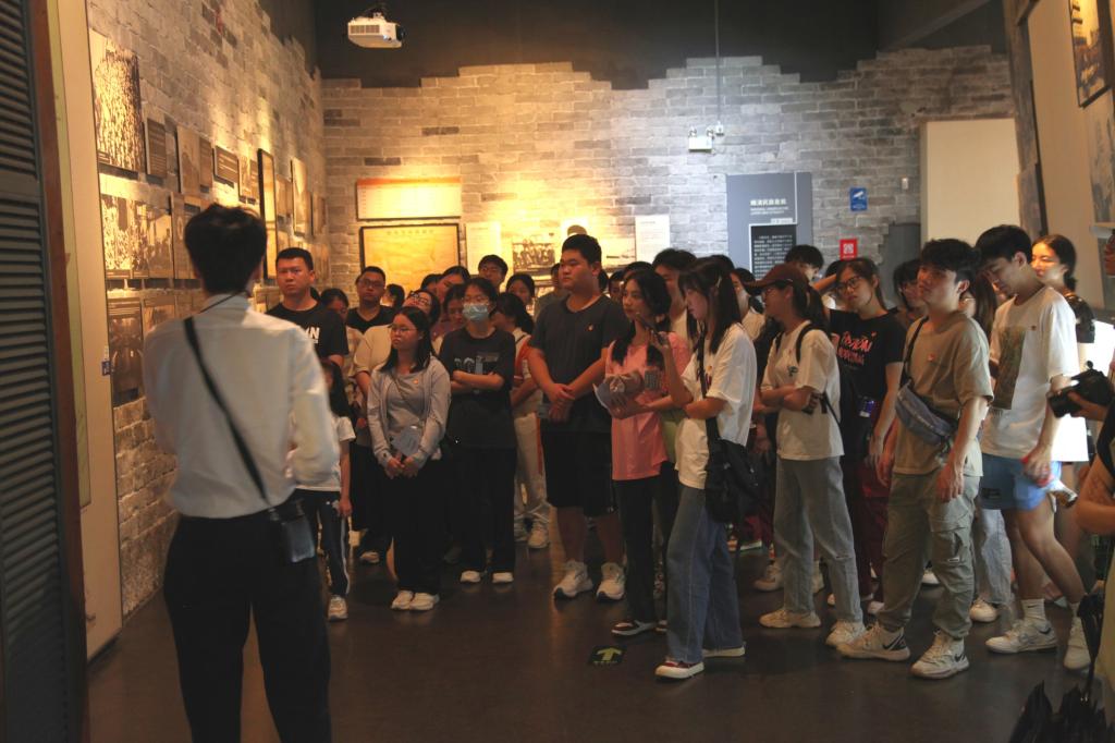 AC09A686058E07AB25EB1259B9D_FD76C479_15E4F