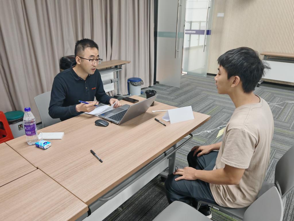 569BAF5645FF40194F3B1D06D89_CB701C76_199A1