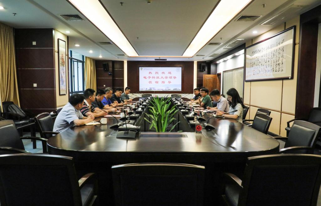 822E772F9BF2B301CA8F630D2C9_4AEB193B_1643E