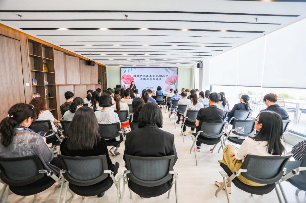 125D2C5CA4ACE36CE3AAB5B2949_FB22CBF1_1A27F