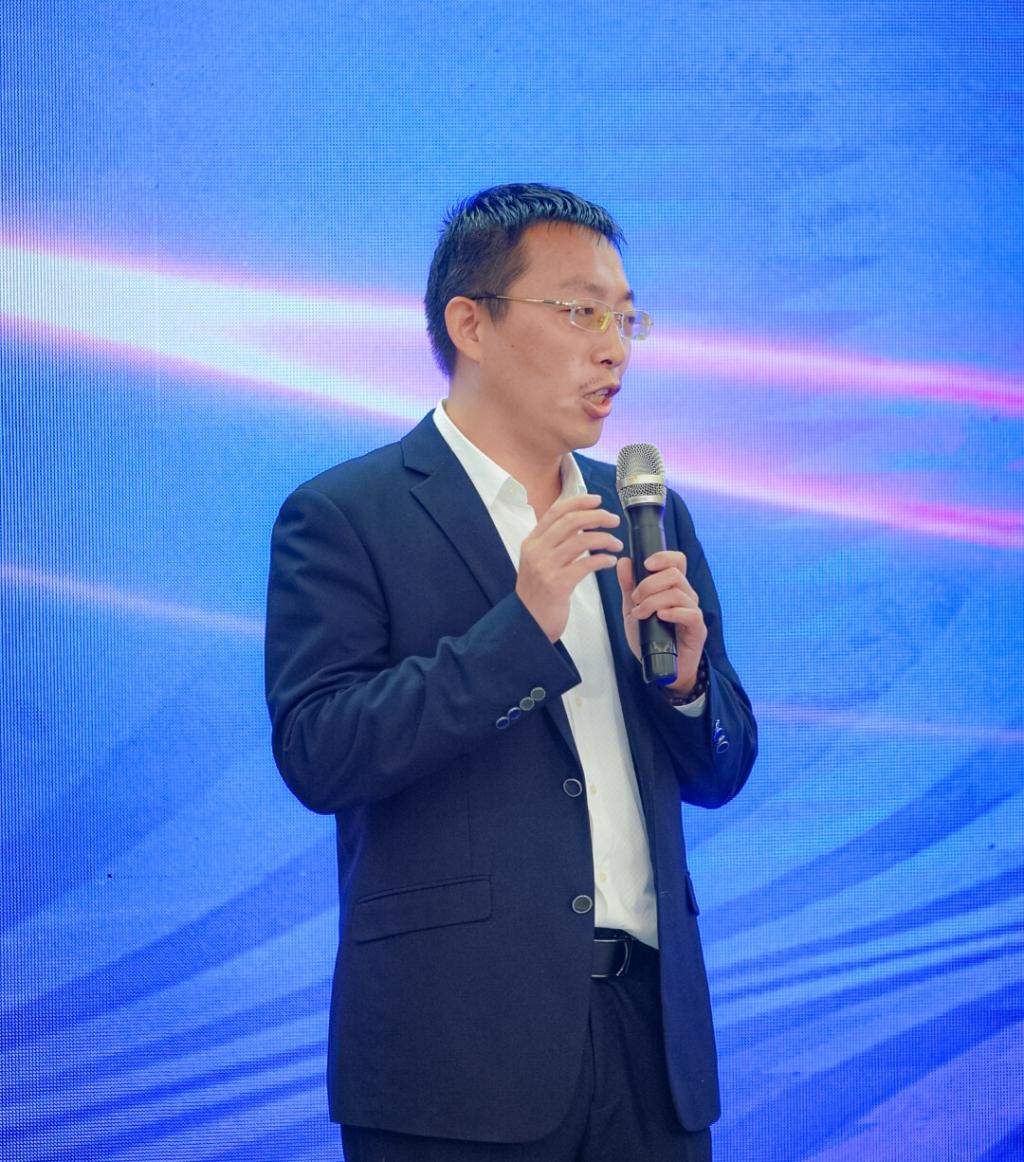 DAA7079D05514F4AFEF5E5EB9DD_300C6882_2C86F