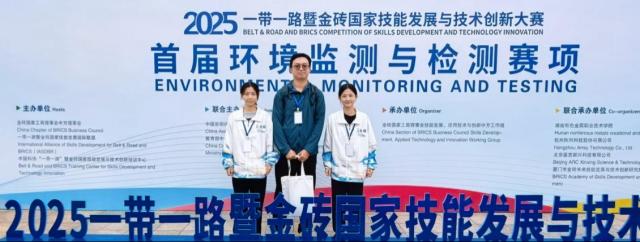 26D651218632B6CEF9F36F1F135_52EB3403_88C4