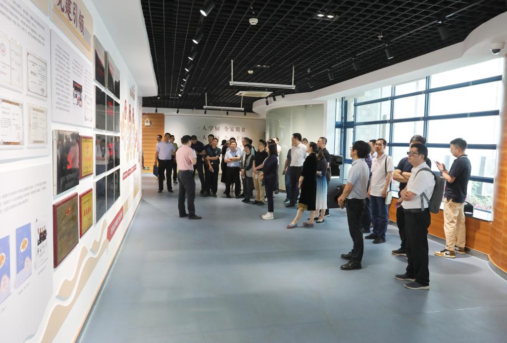 6C62EB2DD039E85FE27B6F4BC27_2E554512_17C81