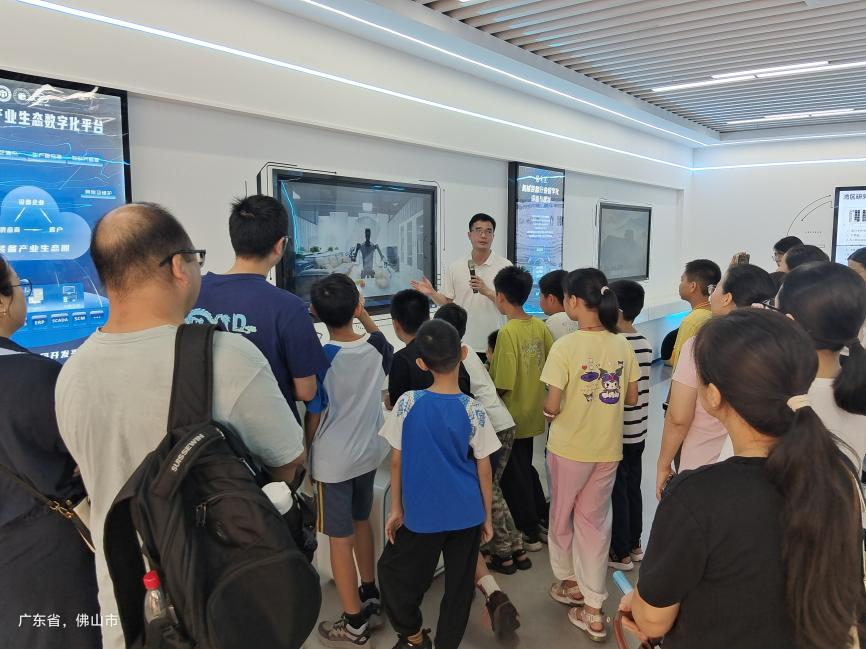 B9473FFC0BB5B4D415B944A3B03_D78012CF_A590F