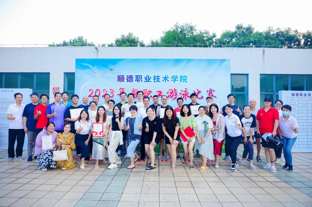 0E9FF435C70A78BB4AD1D73C226_04FF89BB_1F169 0E9FF435C70A78BB4AD1D73C226_04FF89BB_1F169