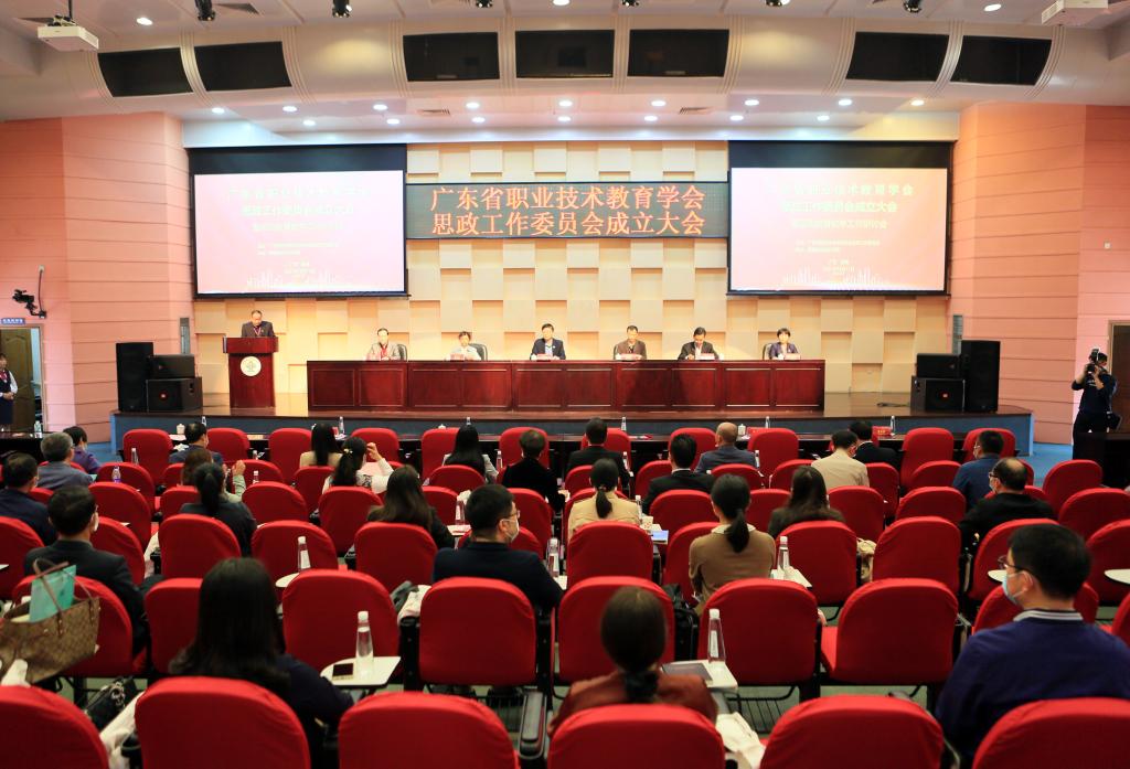 C746ACD66F4F377B34755EBD5C7_EB56EF8C_1921A