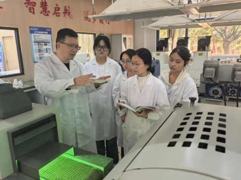 7F4AC7BF74B5FCF372634F9E31C_5C1612EB_B5703 7F4AC7BF74B5FCF372634F9E31C_5C1612EB_B5703