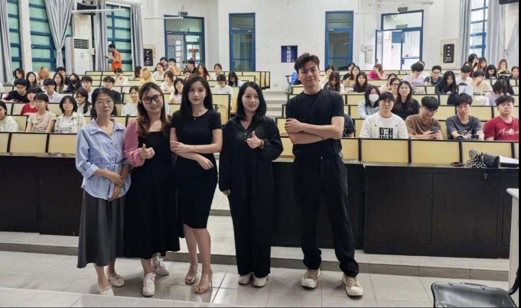 13ED5BFD6ADDE619CF14EE4D9B5_CBA07847_15925