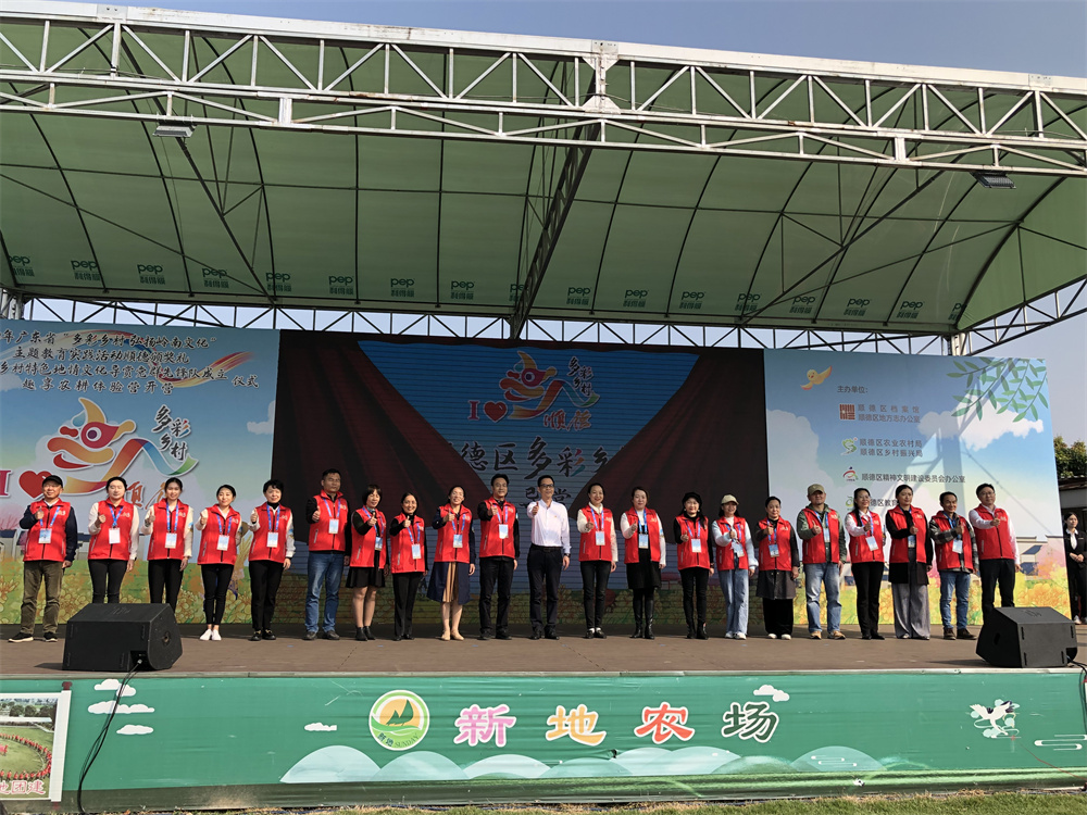 82803657B864945661FB3586C94_D0715836_657A5