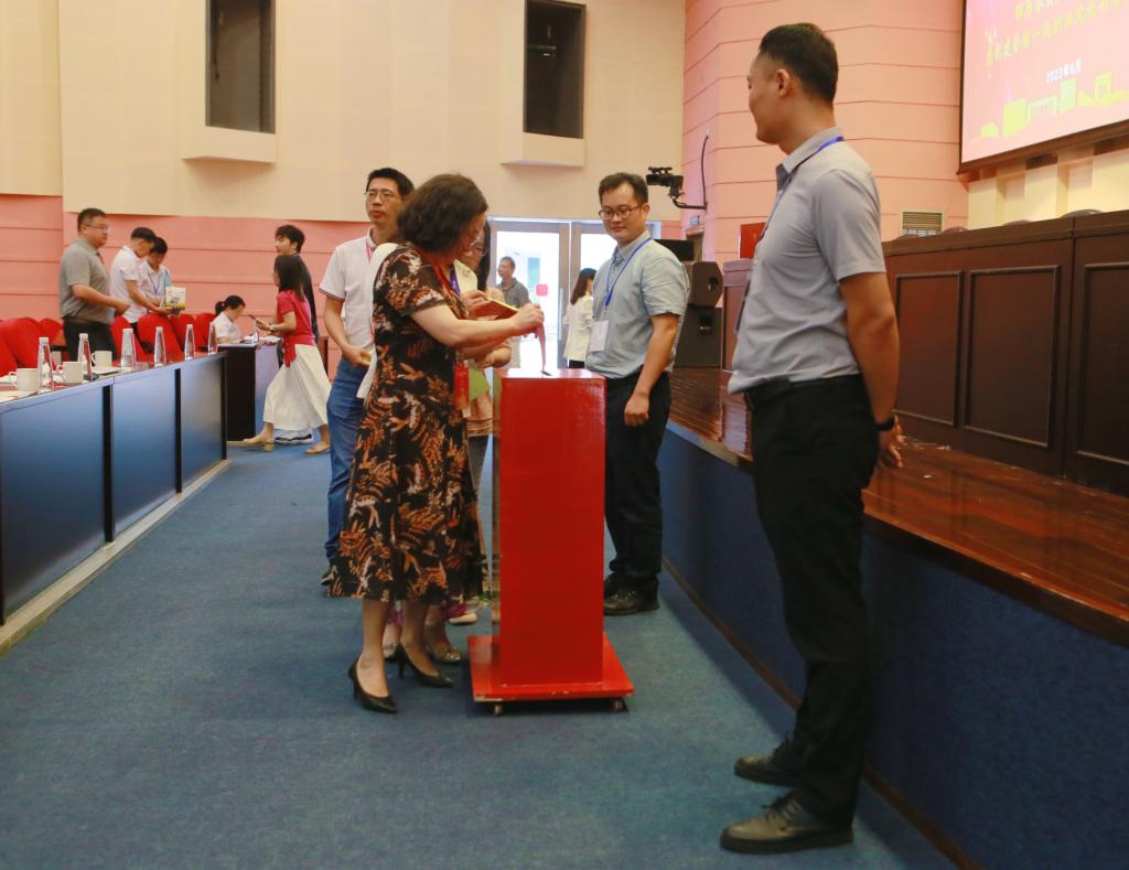 13F080257438D336A161ECF40C4_14FA5E96_146B6