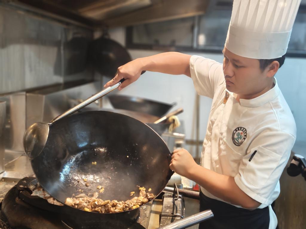 392DB0B90964BA6BFE00A7199FD_BB4D3567_130D1