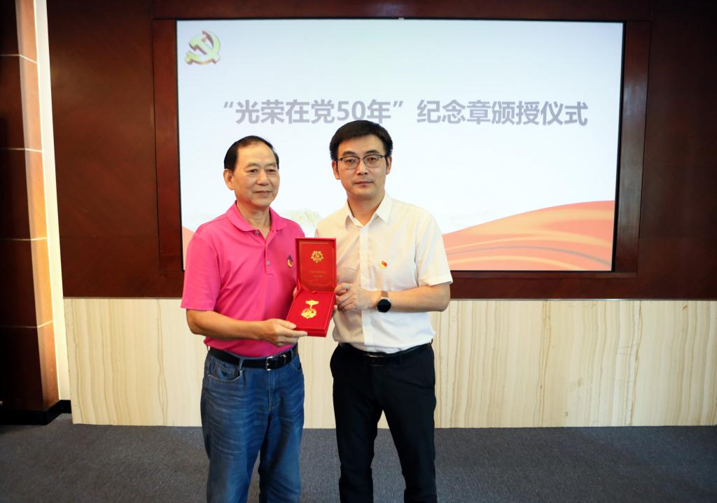 DDC7ED87A60BB4627A4A7F2F5B5_4AABFE7D_10482 DDC7ED87A60BB4627A4A7F2F5B5_4AABFE7D_10482