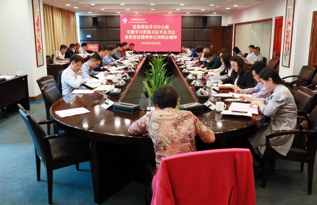 EAE6B6552FB9A059EF07B7EC96E_177358F0_1974D