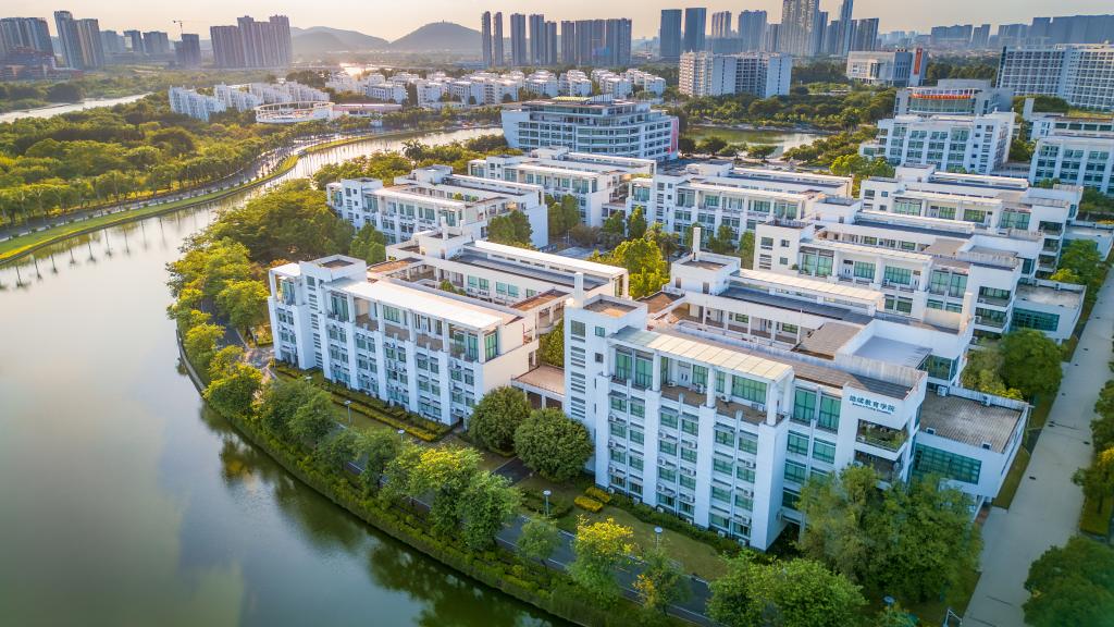 A5EDDDEF13EF597029FD338F8E2_C45BAD35_20912