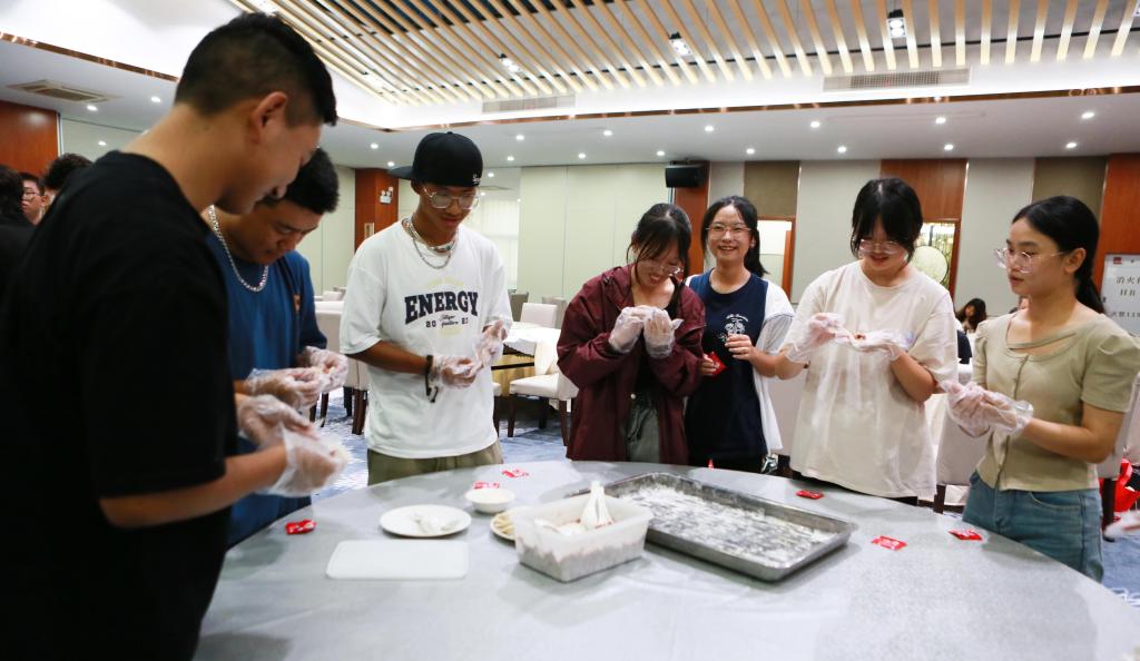 2049D7F9BD42B66DBCD95EFF137_BC9B2037_13C14