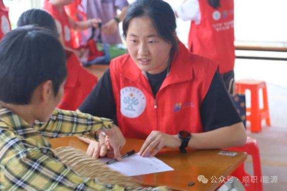 41B6D59709F503DFF17EE0A5D93_057DAFF5_4496B