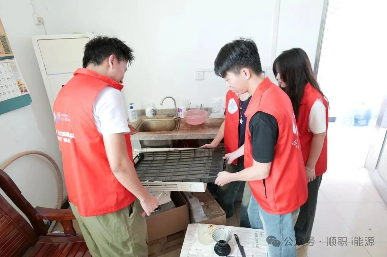 37510469498A8537320400E2990_8AF093AF_D0458