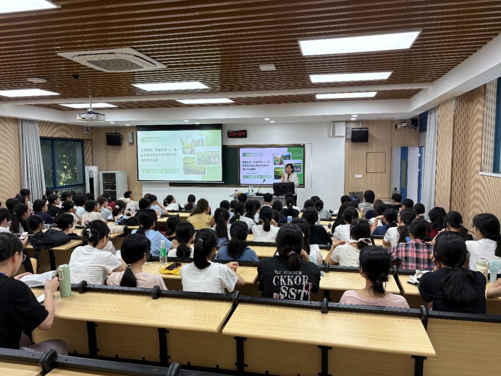 18C5DE4E1B5D28DD239C6EFB5AC_DF9DB56F_23FB9