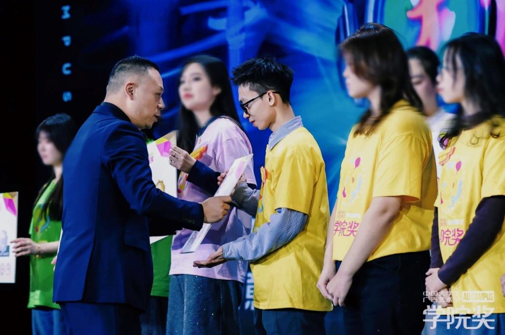 F45B8C4F96700DDA3BF953E46F4_E4D77C78_13E00