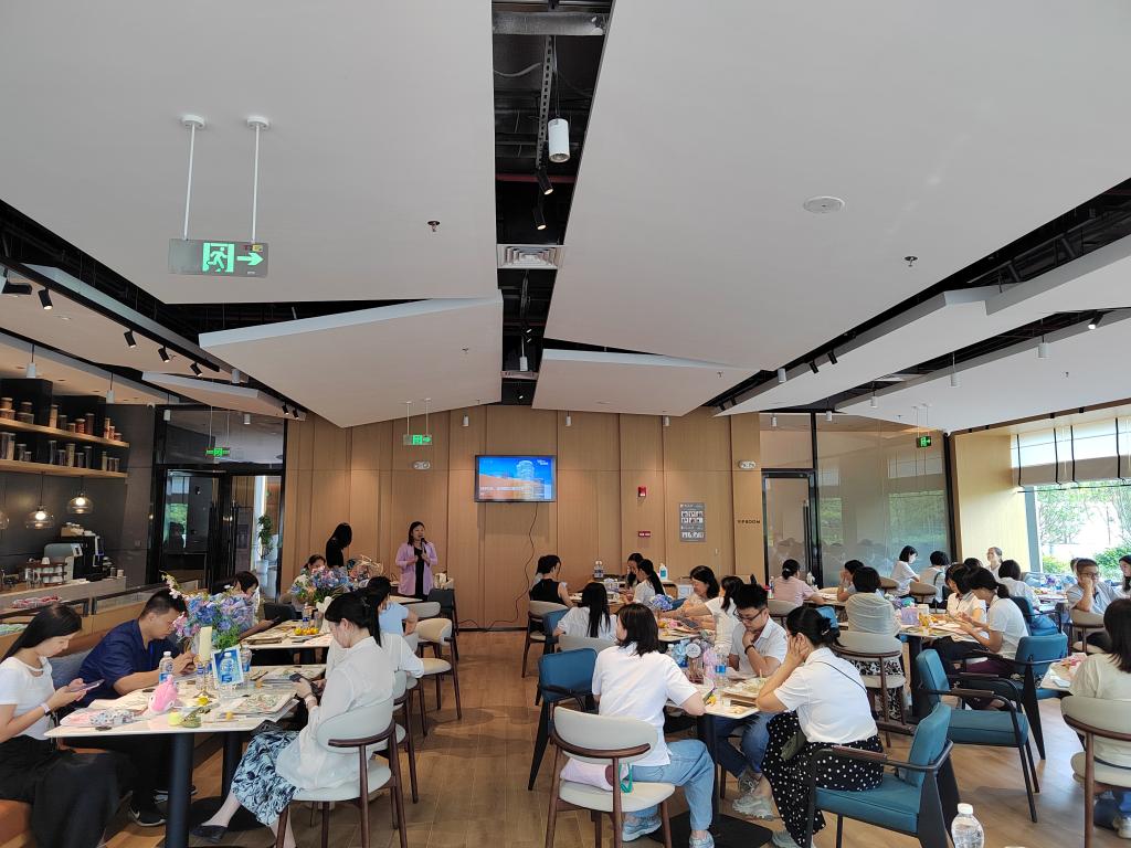 EAFA3418DE0AC1D2CD89B25E597_411CEFE9_1CF3D