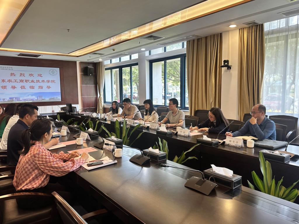 10484408BD8464132412C4CB213_7DF7114A_211E5