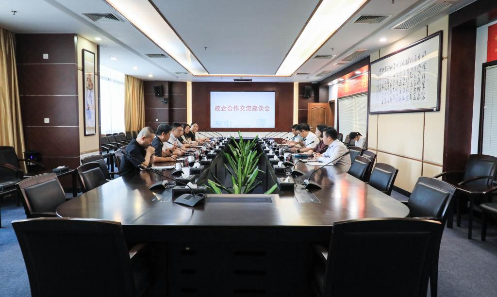 9FB024674F16401424189BF2B3F_F75EA6F0_14D30