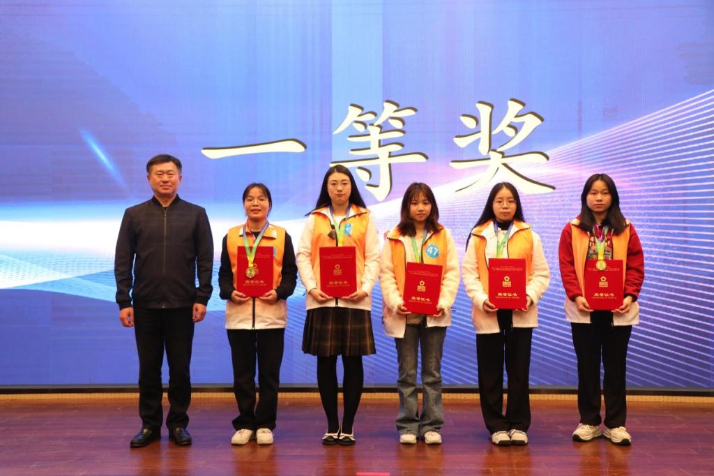 2C71A47DCD63B0C0E0EEF53E119_F57E0A2C_163E8