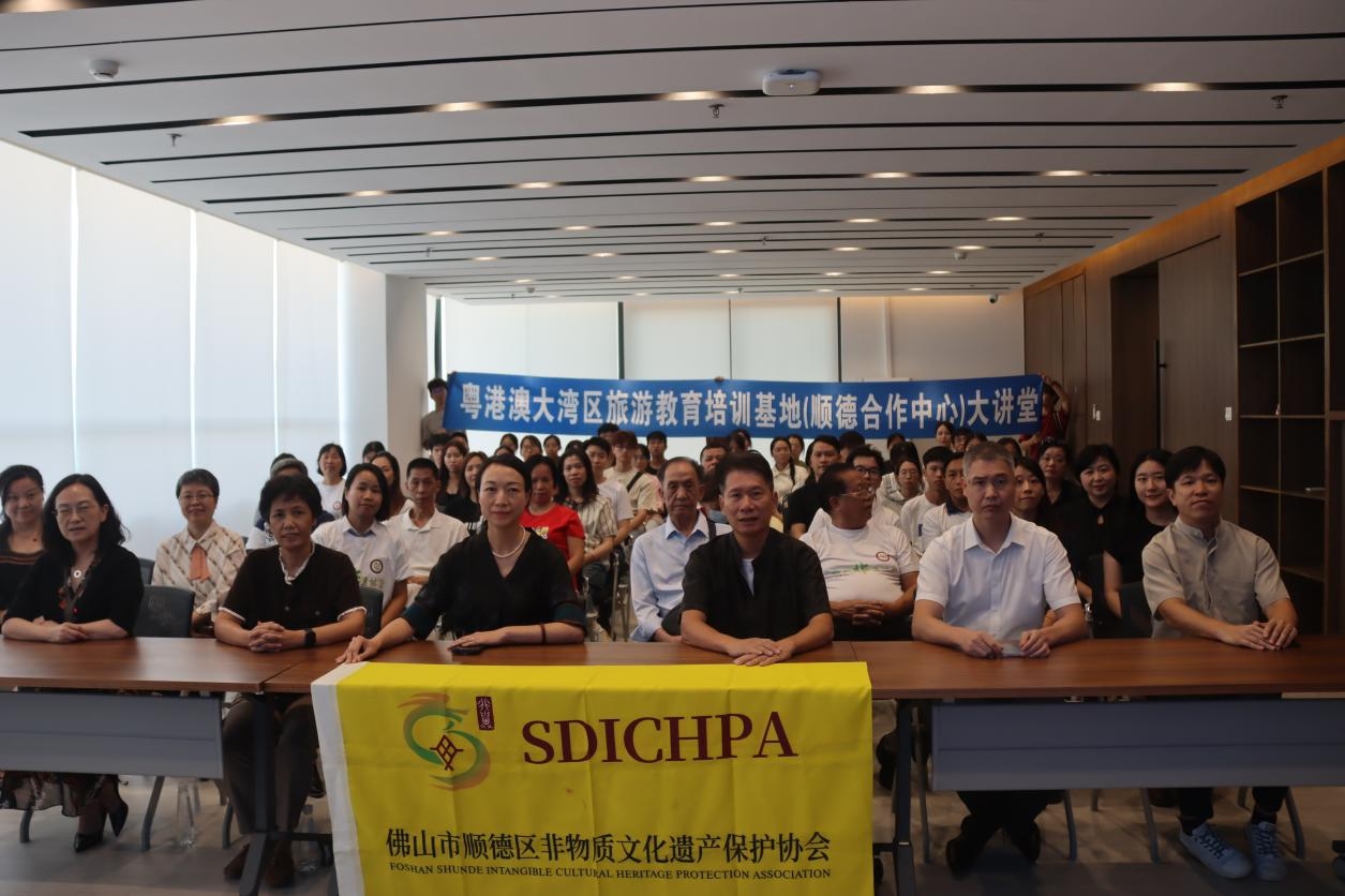 90B2CBBF73D0BF962766E42EDA1_7CD3956E_59B51