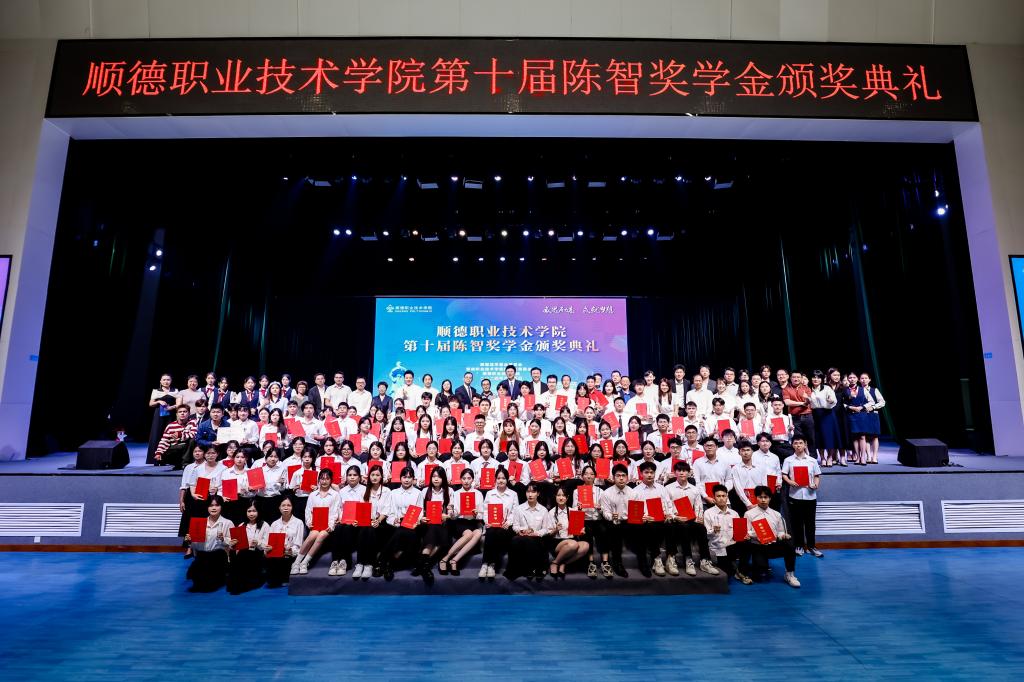 1000F89EAA63937DD27E25F10B2_4360D670_1C536