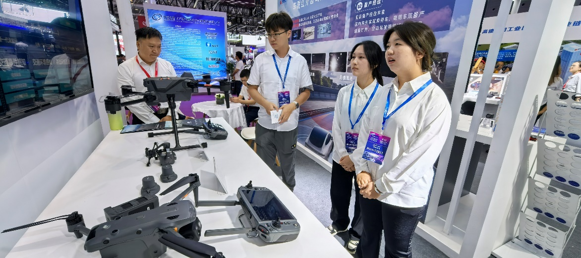 982B643BB5EAFB1B30A6FEF297B_4B9B4671_E341E