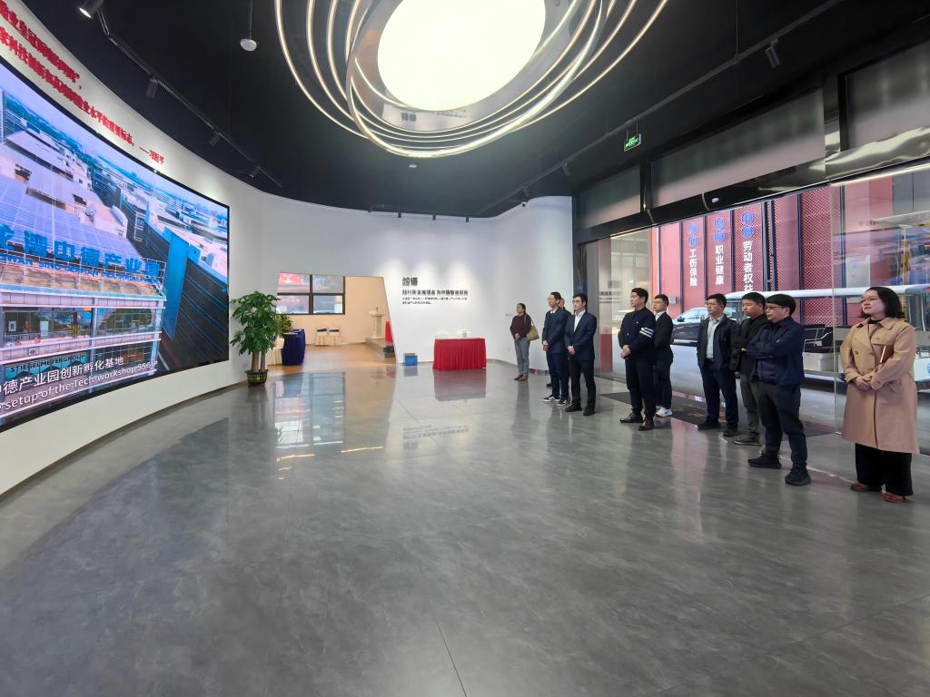 905FDCC0E25D57CB70C6E6387F3_24CDA3E7_19BD8