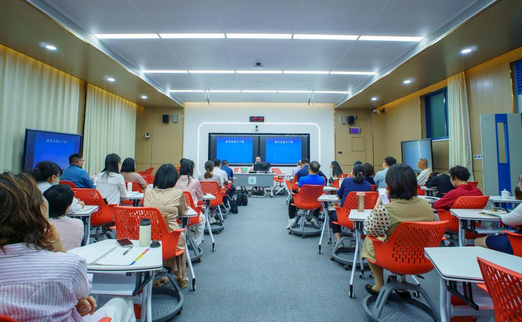 163D81449C57EE2859E0914F3F3_52186071_199BB