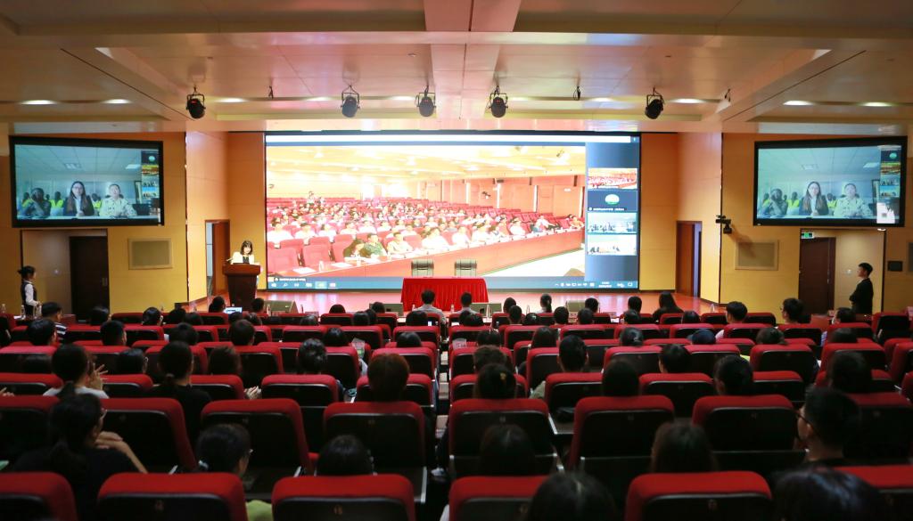 ABBE2BEDF361DF1B530112256A6_1495E37B_147E2