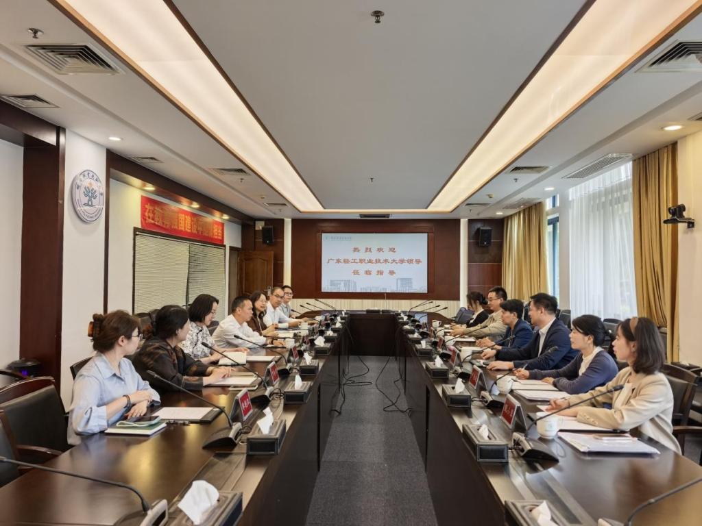 E7DF7A0508D63B1A33155763C30_59D96169_196B1