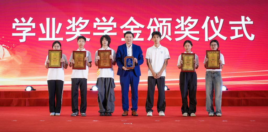 6E8075ACD14EE1266F5CD94BD4A_C611EAA0_142B8