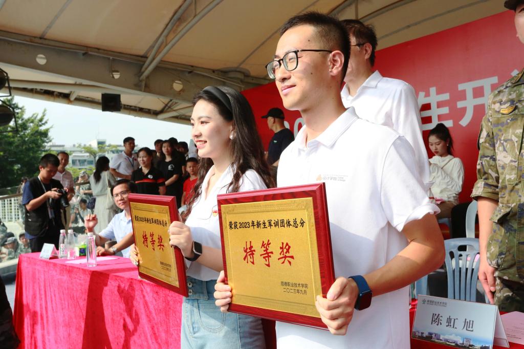 DE6E30315D8126C445ECBA50502_5390FE25_19CF9