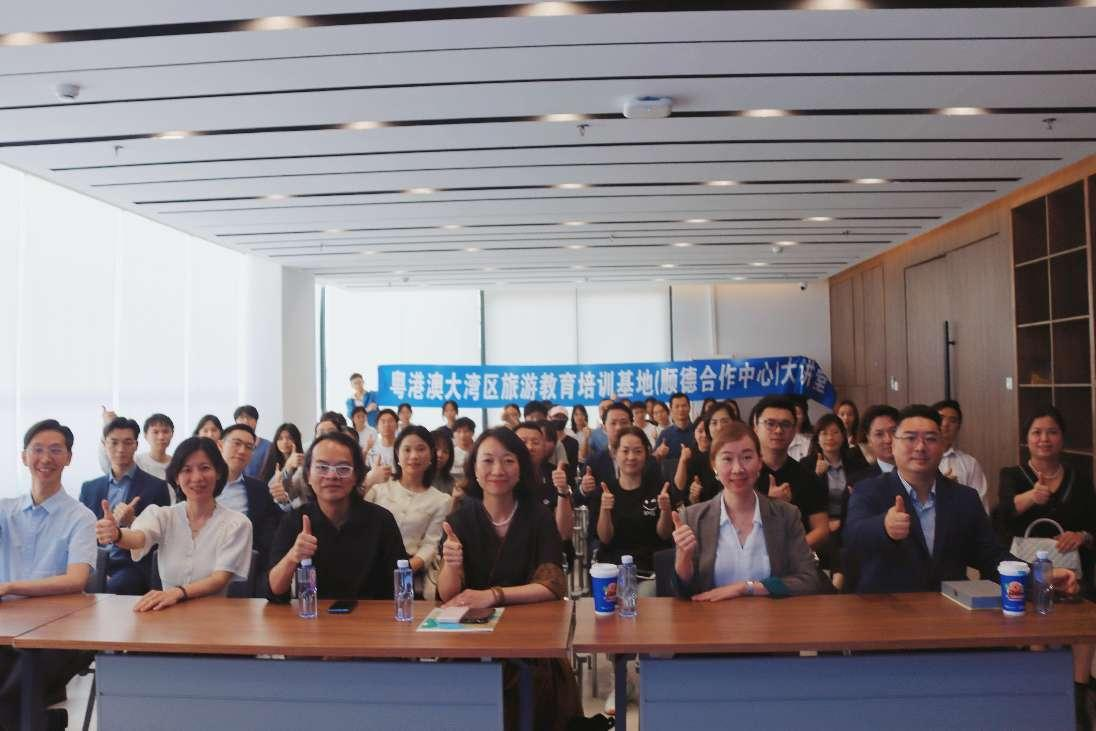 BF562E78D2C69B5EEF9D51A34DB_C5FE2FBE_A215F