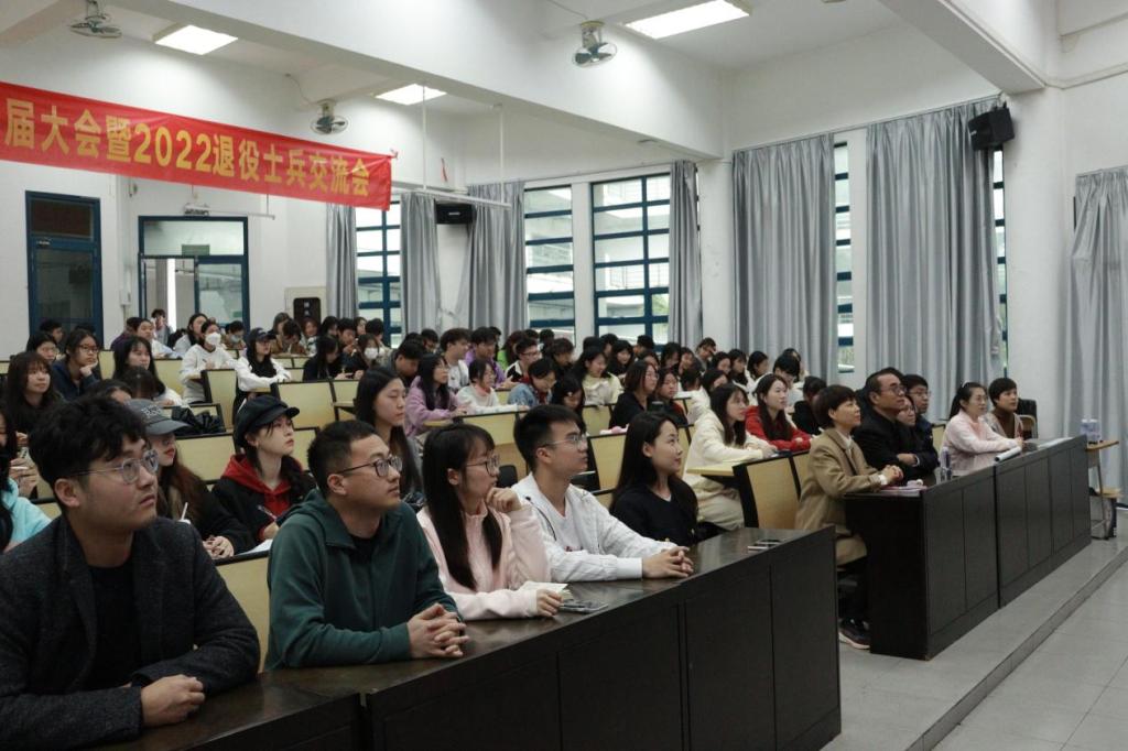 880893534C37F9D1550785F056F_3C5C8A44_16D71