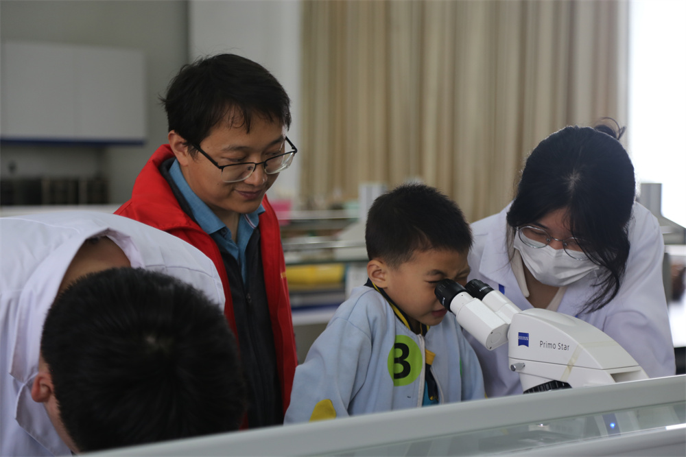 16CB15EABFDD07E29A1E2213903_56A1D860_2B599