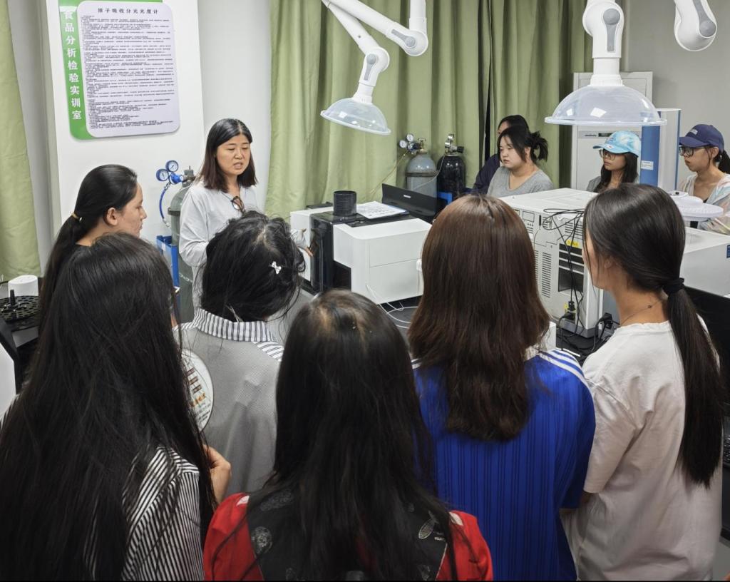 DA5F2AC9CCC59882FEFA3E01C48_CC3A8A07_19F9B