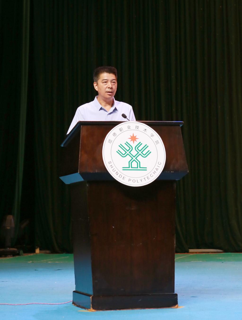 373C65FF323F642E1BE3585C8A1_5855F920_147AE