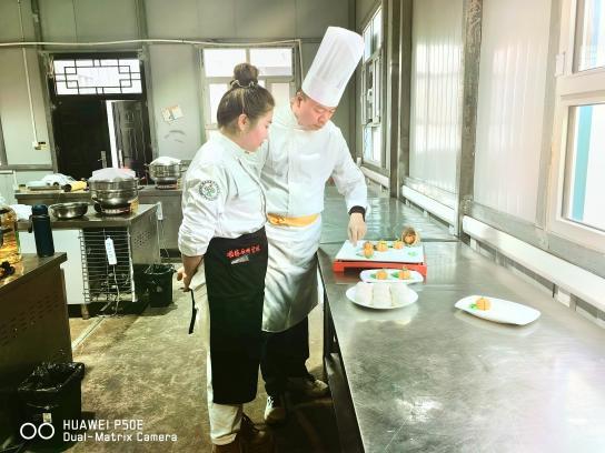 1CCADAB9C64E5BDDAE361123C94_5E2A0583_A607