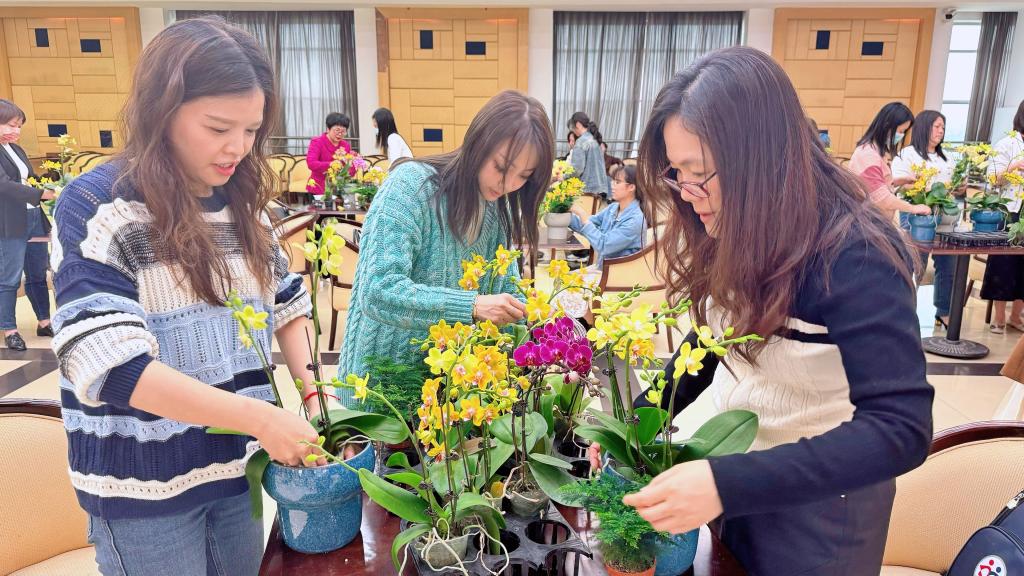 6379F46A1C8C281184DDCFE5D54_542F5A5C_21E16