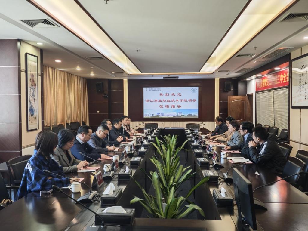 42E0D4B8C67667BDEE9BD81690C_4DA13D5C_1BA07